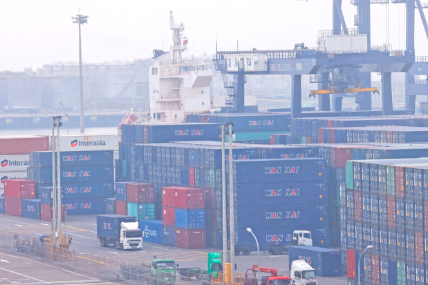 Asian economies weigh impact of fresh Trump tariff on imports